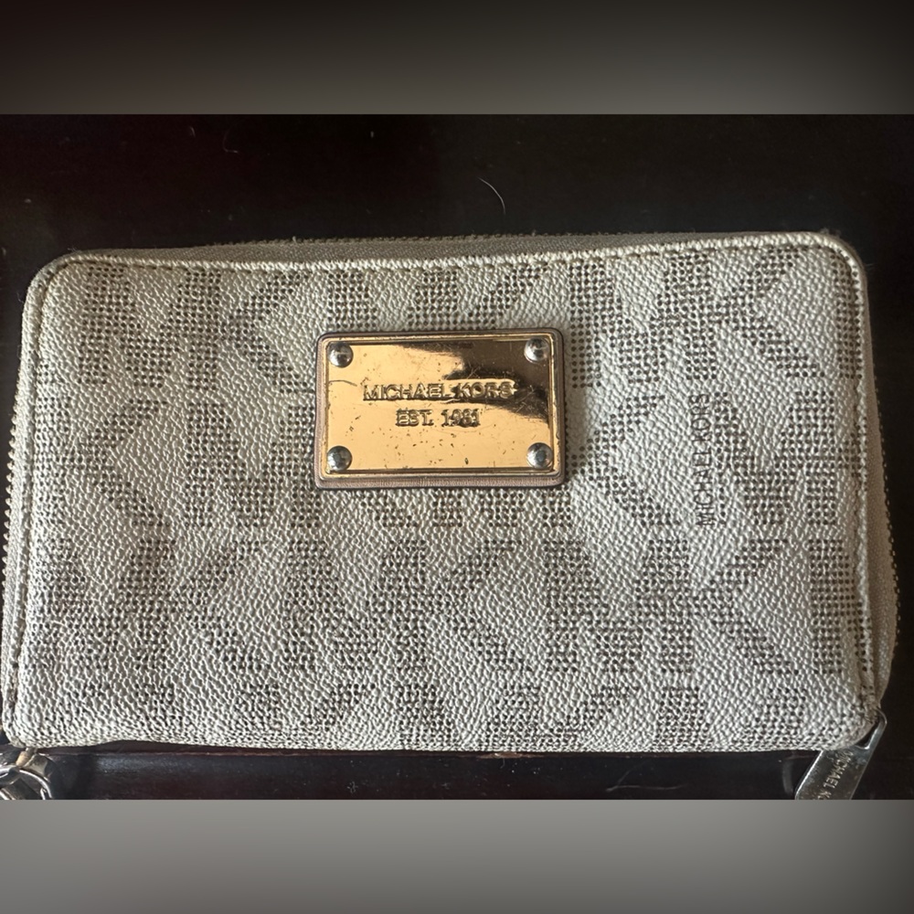Michael Kors Beige Logo Zip-Around Wallet with Gold Plate and wrist strap